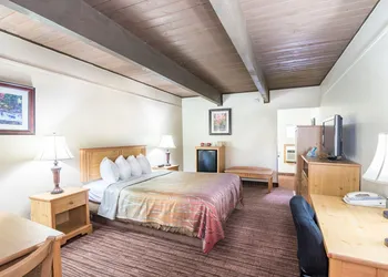 Teton West Motel hotel thumbnail 4