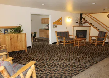 Inn at Lander, Travelodge by Wyndham hotel thumbnail 2