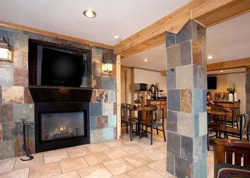 Best Western Torchlite hotel thumbnail 2