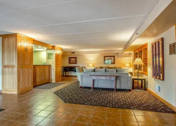 Quality Inn Tully I-81 hotel thumbnail 3