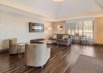 Best Western University Inn hotel thumbnail 5