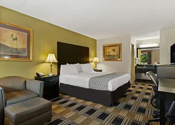 Best Western Windsor Suites hotel thumbnail 5