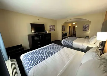 Best Western Plus Bass Hotel & Suites hotel thumbnail 6