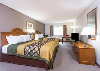 Quality Inn Huntington University Area hotel thumbnail 2