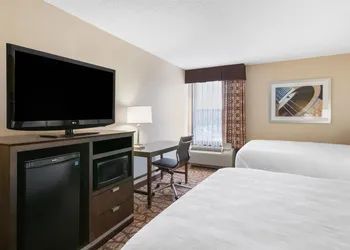 Best Western Plus Belle Meade Inn & Suites hotel thumbnail 6