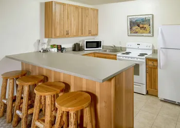 Ridgeline Hotel at Yellowstone, an Ascend Collection Hotel hotel thumbnail 3