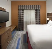 Holiday Inn Express & Suites Charlottesville - Ruckersville by IHG hotel detail image 4