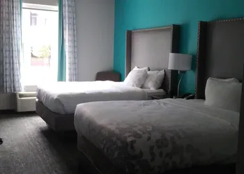 La Quinta Inn & Suites by Wyndham Jamestown hotel thumbnail 6