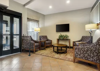 Best Western Plus Grapevine Inn hotel thumbnail 2