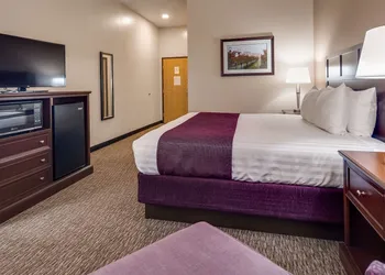 Best Western Plus Grapevine Inn hotel thumbnail 5