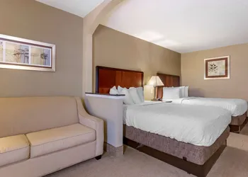 Best Western Plus Inn at Hunt Ridge hotel thumbnail 8