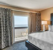 Lincoln Sands Oceanfront Resort, an Ascend Collection Hotel hotel detail image 4