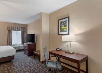 Best Western Plus Russellville Hotel & Suites hotel thumbnail 5