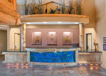 Best Western Premier The Lodge on Lake Detroit hotel thumbnail 7
