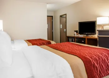 Comfort Inn Dickinson hotel thumbnail 6