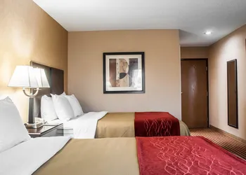 Quality Inn Dunkirk hotel thumbnail 6