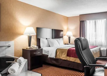 Quality Inn Dunkirk hotel thumbnail 7