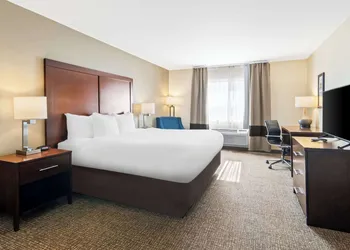 Comfort Inn Hebron-Lowell Area hotel thumbnail 8