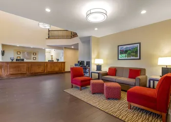 Comfort Inn & Suites Lenoir Hwy 321 Northern Foothills hotel thumbnail 3