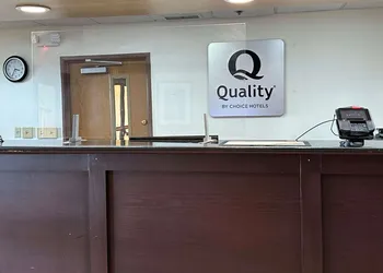 Quality Inn Perryville I-55 hotel thumbnail 2