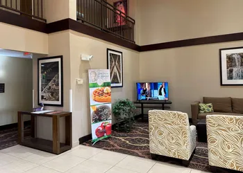 Quality Inn Perryville I-55 hotel thumbnail 3