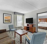 Best Western Plus Fresno Airport Hotel hotel detail image 4