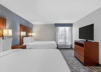 Best Western Plus Fresno Airport Hotel hotel thumbnail 6
