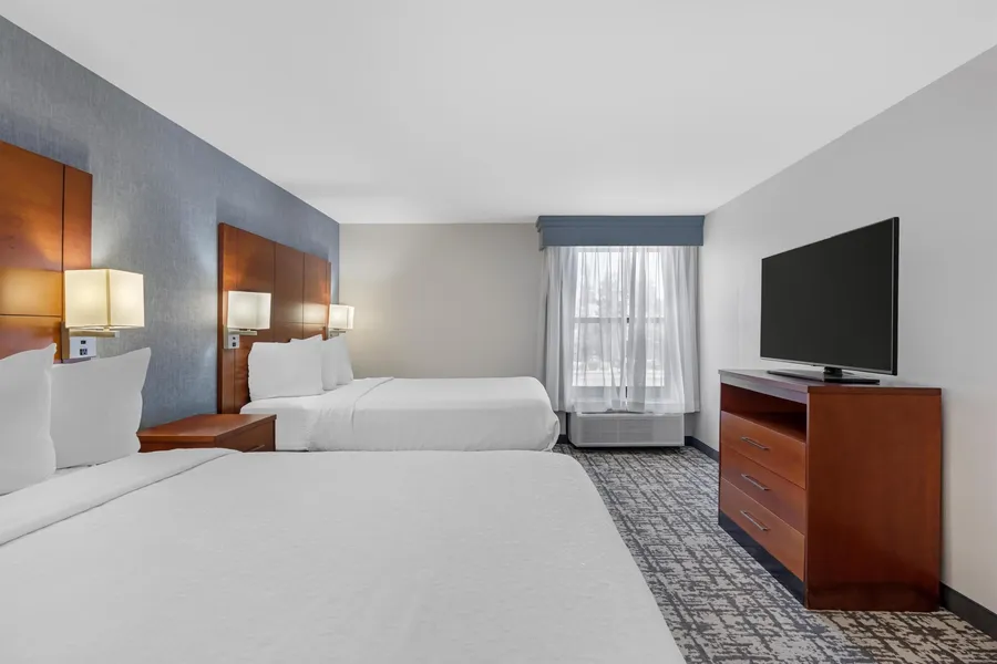 Best Western Plus Fresno Airport Hotel hotel detail image 6