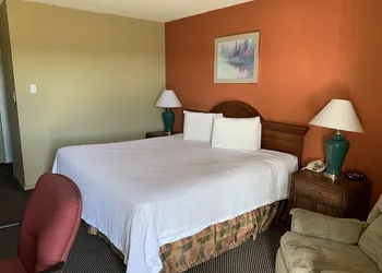 Executive Inn hotel thumbnail 5