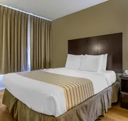 Econo Lodge Inn & Suites Triadelphia - Wheeling hotel detail image 5