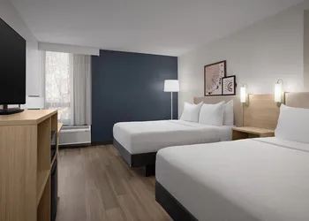 Spark by Hilton Denver East I 70 hotel thumbnail 4