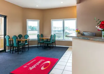 Econo Lodge Vincennes hotel thumbnail 3