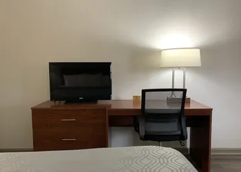 Econo Lodge Troy hotel thumbnail 5