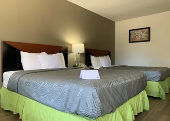 Econo Lodge Troy hotel thumbnail 6