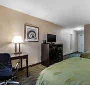 Quality Inn & Suites Des Moines - Merle Hay Road hotel detail image 5