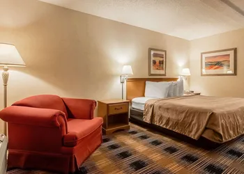 Quality Inn Oakwood - Gainesville hotel thumbnail 6