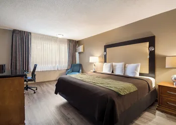 Rodeway Inn & Suites Portland West - Beaverton hotel thumbnail 4