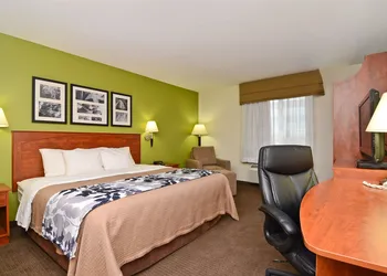 Sleep Inn & Suites Conference Center and Water Park hotel thumbnail 4