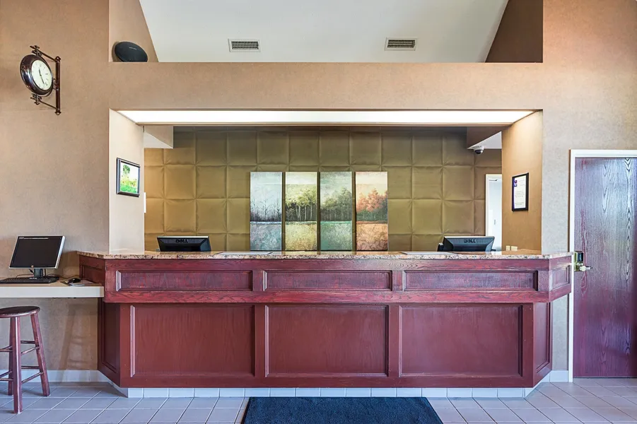 Sleep Inn & Suites Bay View Acme - Travers City hotel detail image 6