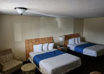 Travelodge by Wyndham Clovis hotel thumbnail 3