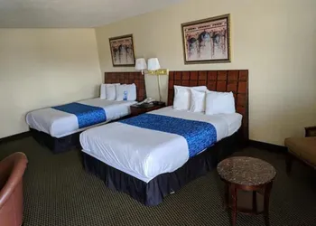 Travelodge by Wyndham Clovis hotel thumbnail 4