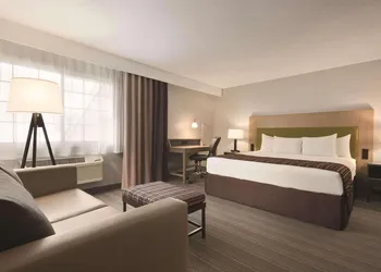 Country Inn & Suites by Radisson, Grand Rapids, MN hotel thumbnail 5