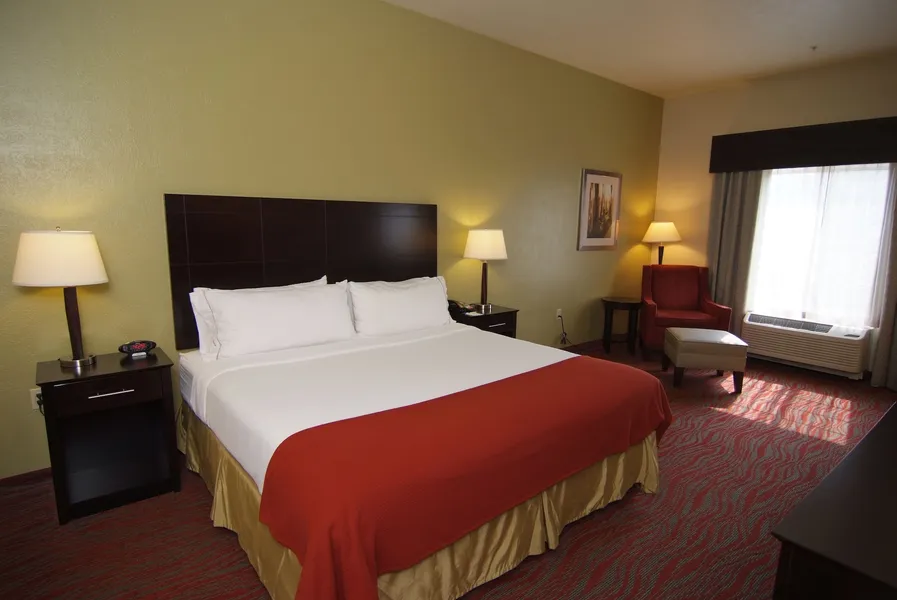 Holiday Inn Express Hotel & Suites Indianapolis North Carmel by IHG hotel detail image 2