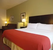 Holiday Inn Express Hotel & Suites Indianapolis North Carmel by IHG hotel detail image 4