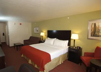 Holiday Inn Express Hotel & Suites Indianapolis North Carmel by IHG hotel thumbnail 6