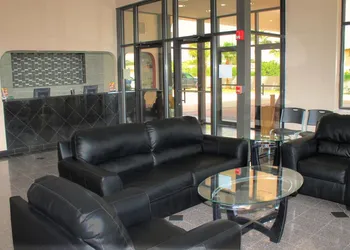 Regency Inn & Suites hotel thumbnail 2