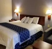 Regency Inn & Suites hotel detail image 5