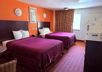 Royal Regency Inn hotel thumbnail 5