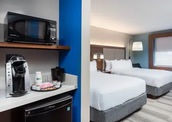 Holiday Inn Express & Suites West Plains Southwest by IHG hotel thumbnail 4