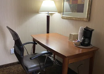 Royal Pacific Motor Inn hotel thumbnail 3